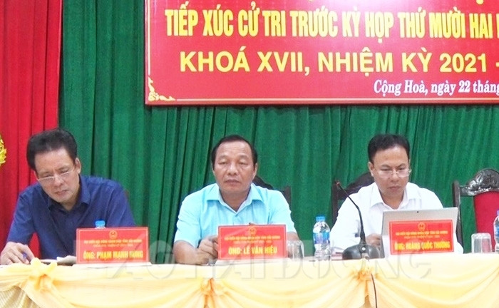 Đại biểu HĐND tỉnh tiếp xúc với cử tri TP Chí Linh và huyện Ninh Giang